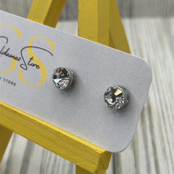 Elegant Silver Stud Earrings - Picture 2 of 8